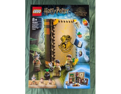 **UNRESERVED** LIFETIME COLLECTION OF LEGO PART... - Lot 127