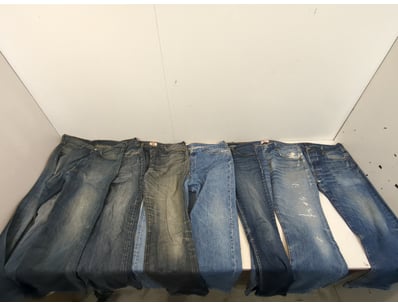 Entire Vintage Clothing Store Liquidation (ON11... - Lot 150