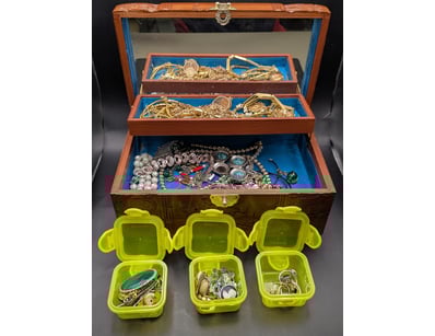 SA Public Trustee Home & Collectables Clearanc... - Lot 4022