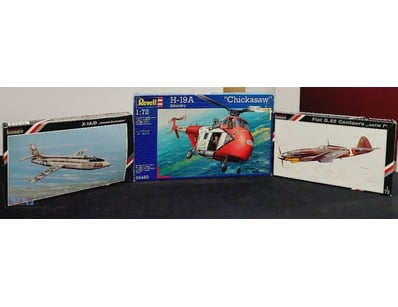 VINTAGE SCALE MODEL AIRCRAFT COLLECTION - REVELL &...