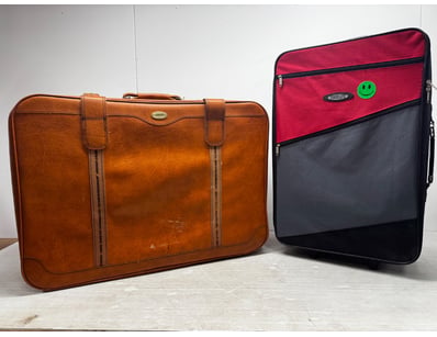Gadgets, Music & Pastimes (SAA1008) - Lot 117