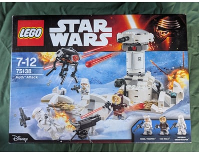 **UNRESERVED** LIFETIME COLLECTION OF LEGO PART... - Lot 217