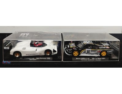 FLY CAR MODEL 1/32 SCALE SLOT CAR SET FEATURING A ...