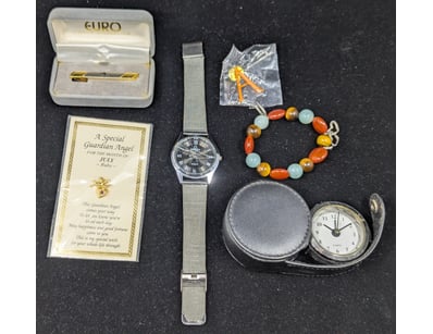 The Curio Collection (A988) - Lot 5068