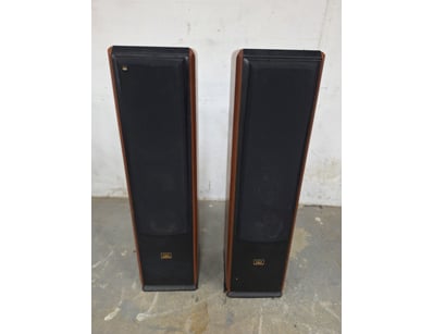 Home Entertainment, Audio & Computers (A984) - Lot 773