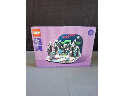 **UNRESERVED** LIFETIME COLLECTION OF LEGO PART... - Lot 374