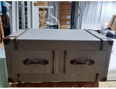 Vintage style canvas trunk, grey finish, with four...