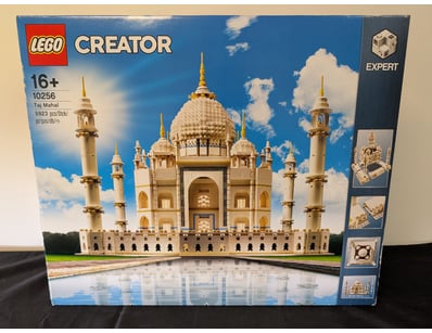 **UNRESERVED** COOKIE'S LIFETIME COLLECTION OF ... - Lot 988