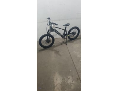 RRP $2499.00 Ampd Bros Evo Racing 20" electric bik...