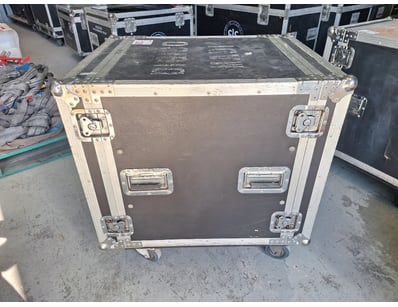 Mostly UNRESERVED Ex-Hire Stage Lighting, PA & ... - Lot 128