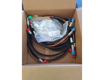 Assorted airhoses and fittings

