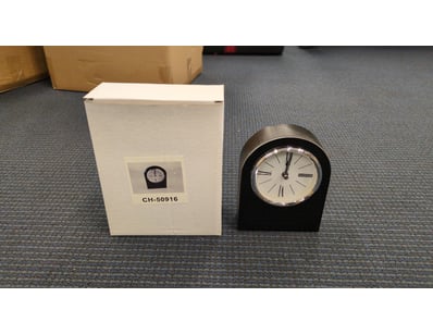 6x Battery Operated Roman Numerals Clock


