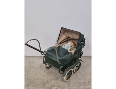 The Curio Collection (A997) - Lot 1115