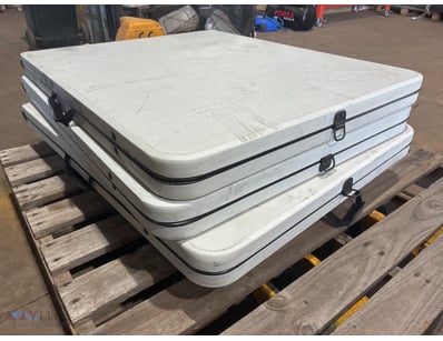 Plastic table and chairs lot 

4 x fold out tables...