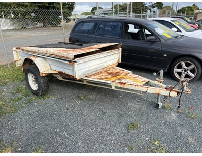 Mackay Regional Council Abandoned Vehicles (ON4348) - Lot 7