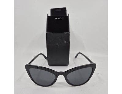 Designer Vault (A984) - Lot 8405