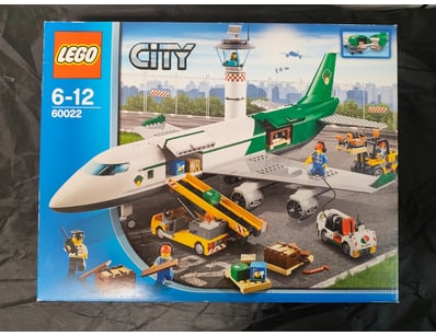 **UNRESERVED** COOKIE'S LIFETIME COLLECTION OF L... - Lot 58