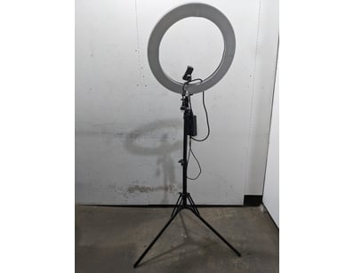 Laser, Skin Care & Cosmetic Store Liquidation (O... - Lot 26