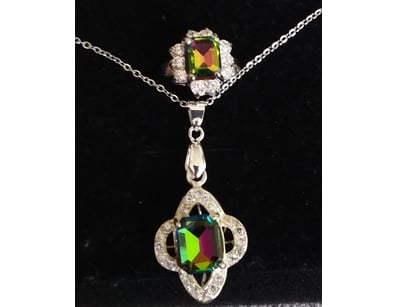 Thrift Shop (A977) - Lot 1884