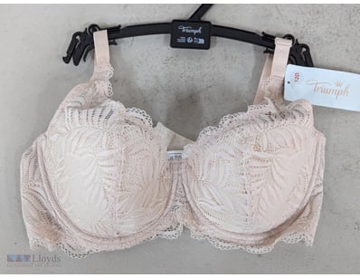 RRP $59.95, Triumph essential lace balconette whp,...