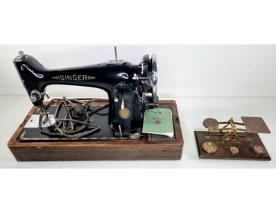 Antique & Vintage Showcase (A979) - Lot 3002