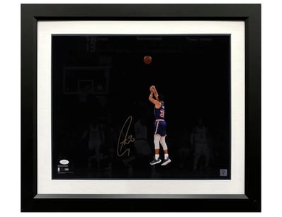 Iconic Memorabilia (A978) - Lot 117
