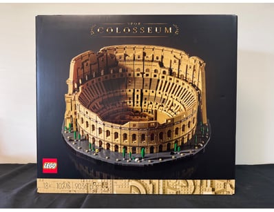 **UNRESERVED** LIFETIME COLLECTION OF LEGO PART... - Lot 558