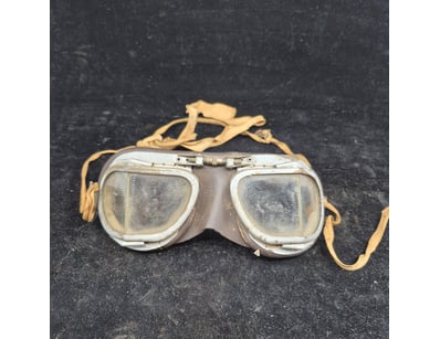 Historic Arms & Militaria (A1004) - Lot 602