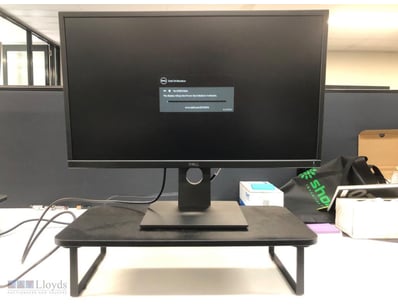 COMPUTER MONITOR WITH STAND. DELL E2420HS S/N CN-0...