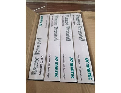 RRP $473.35 BULK LOT - QTY x4 Martec razor LED oys...