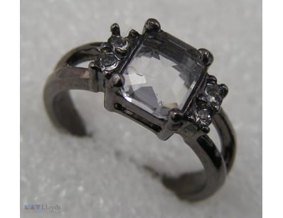 RING SIZE 7       

 


 

 

Condition: Good - Re...