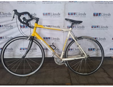 Sport, Leisure & Lifestyle (A988) - Lot 34