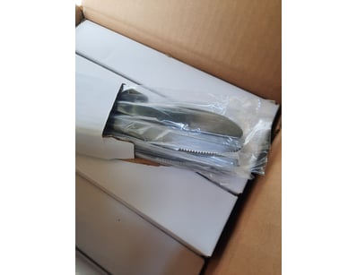 Box of Approx 10 dozens of knives.

SOLD AS LOT....