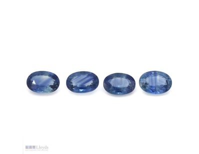3.86CT TSW X 4, NATURAL CORUNDUM SAPPHIRES     

O...