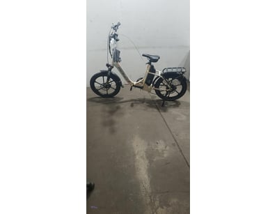 RRP $1799.00 Sumono Vesta White electric bike feat...