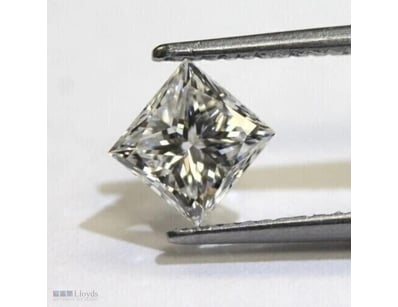 0.06 CARAT WHITE PRINCESS CUT DIAMOND        

Con...