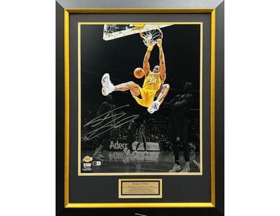 Iconic Memorabilia (A978) - Lot 134