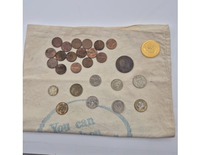 Curios & Collectables (A976) - Lot 1007