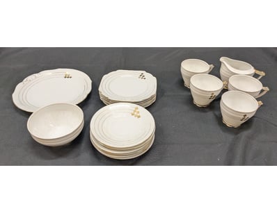 The Curio Collection (A996) - Lot 2072