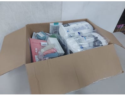 Unclaimed Freight (GCA995) - Lot 323