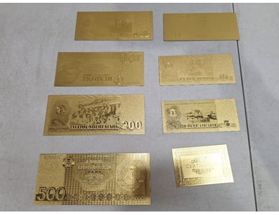 The Curio Collection (A990) - Lot 1025