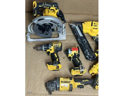 Cordless DeWalt tools. 1 x DCD796-XE hammer drill,...