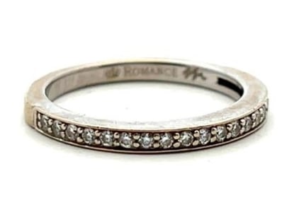 Luxury Pawnbroker Christmas Sale PART 1 (A984) - Lot 535