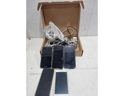 Comprehensive Samsung phone and charger lot, vario...