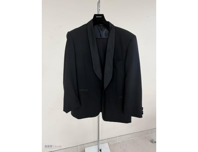VARCE ITALIA TUXEDO POLYESTER WOOL

Material: Poly...