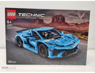 LEGO TECHNIC CHEVROLET CORVETTE STINGRAY SET 42217...