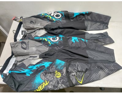 Motorcycle Apparel & Accessories (NSWA981) - Lot 199