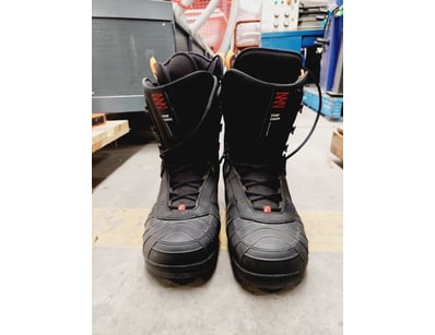 Head Next Edge men's ski boots.
Size: US 13.5

