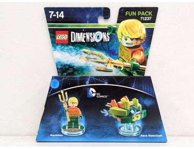 LEGO Dimensions Fun Pack 71237 featuring DC Comics...
