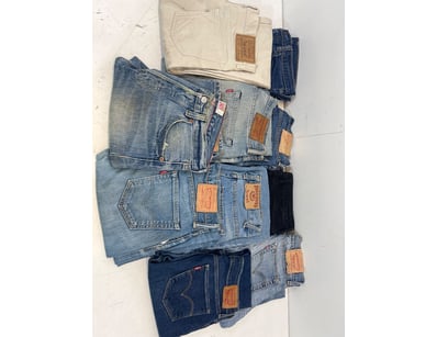 Entire Vintage Clothing Store Liquidation (ON11821) - Lot 51